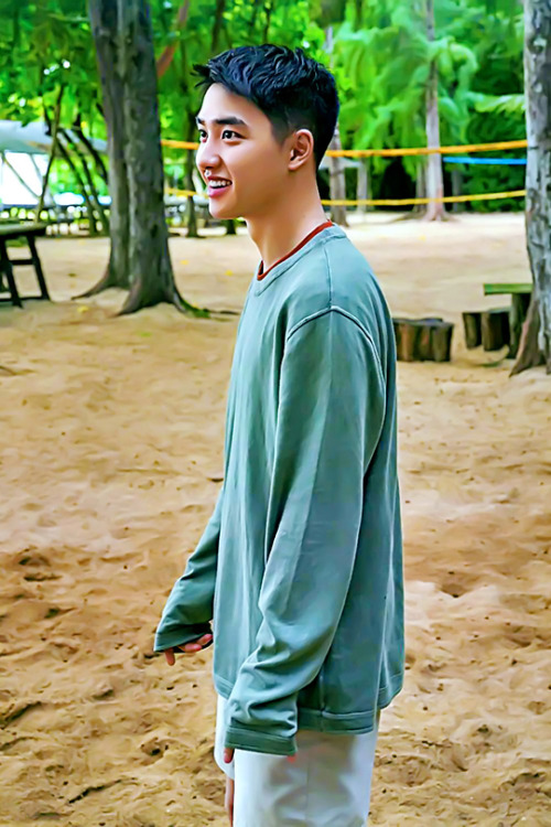 kyungsooskhakipants:PRESENT; the moment photobook // Kyungsoo Focus