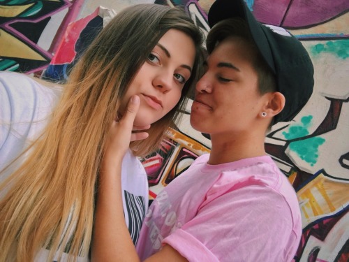 lameboycj: all I wanna do is kiss you