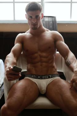 lowhung505:  bigwoody007:  snackpantsx:  Tumbling the hottest jocks this weekend.snackpantsx  Fucking gorgeous man!  FOLLOW LOWHUNG505 @ http:// lowhung505.tumblr.com Over 16,000 Followers!  Yum