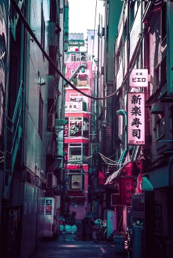 jedavu:    Photographer Gets Lost in the Beauty of Tokyo’s Neon Streets at Night    Liam Wong injects a unique cyberpunk flavour into his images, casting a light upon the dark corners and back alleys that twist throughout Tokyo. His photographs manage