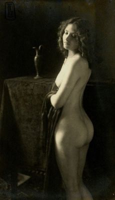 elpasha711:  Lehnert &amp; Landrock, Arabian female nude, c.1905 