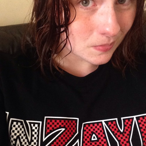 wet hair = wrestler