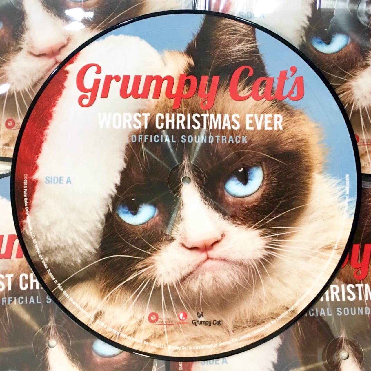 Get the #WorstChristmasEver soundtrack on limited edition vinyl by #Christmas. It's awful: https://grumpy.cat/Xmasvinyl