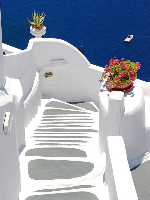 purebeachboho:  divingintothedeepend:  Greece.  love 