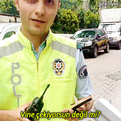 geceyidinlerken:  ayriliginellitonu:  nanelisekervesu:  dumanistyaren:  gifdunyasi: