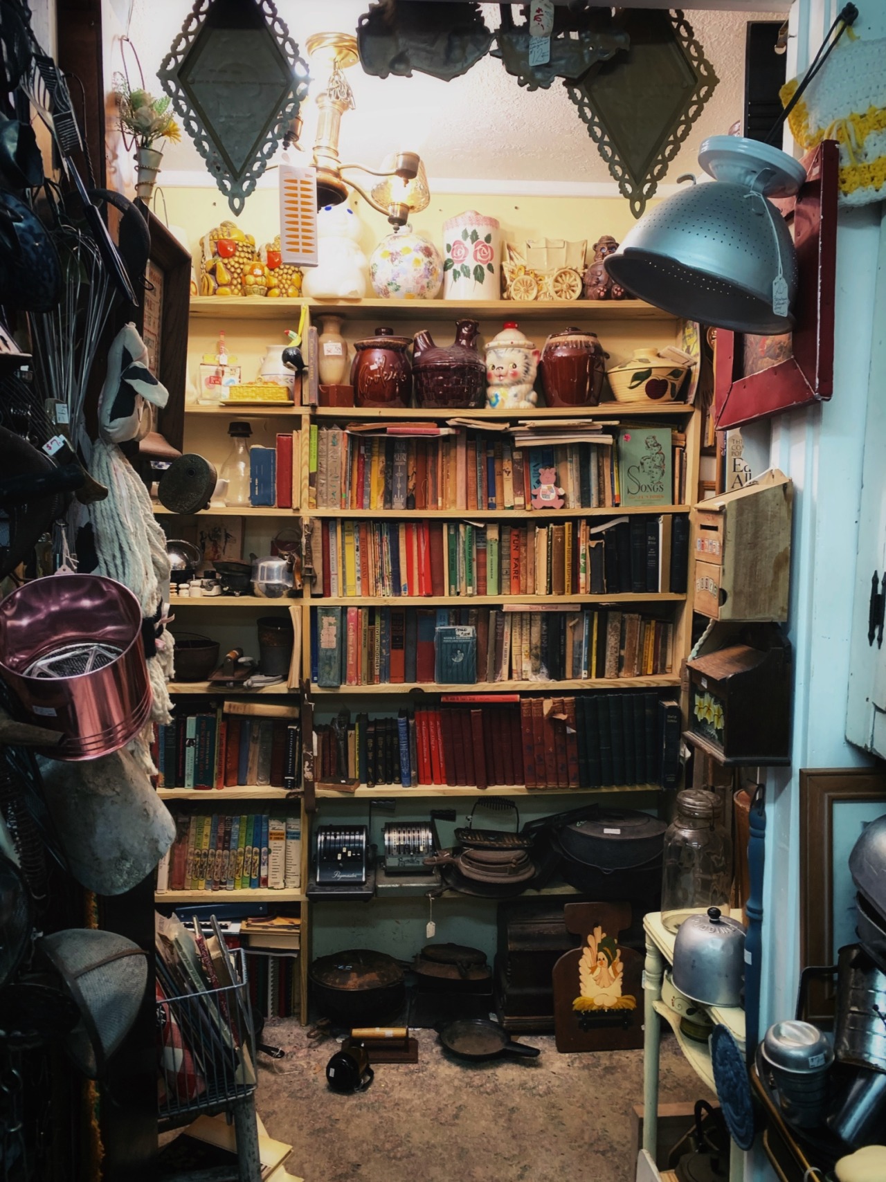 archae-heart-deactivated2021012:The only valid antique shops are the ones that look like this—pieces strewn from rafters and overflowing into aisles that are packed so tight you have to play Twister to walk through them without breaking everything and
