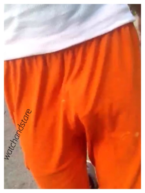 watchandstare:  I love my area I live in. The thugs never wear draws in the summer.