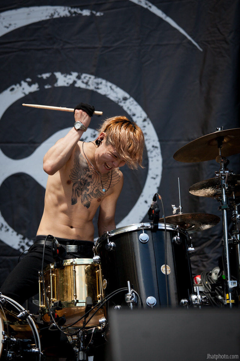 Crossfaith