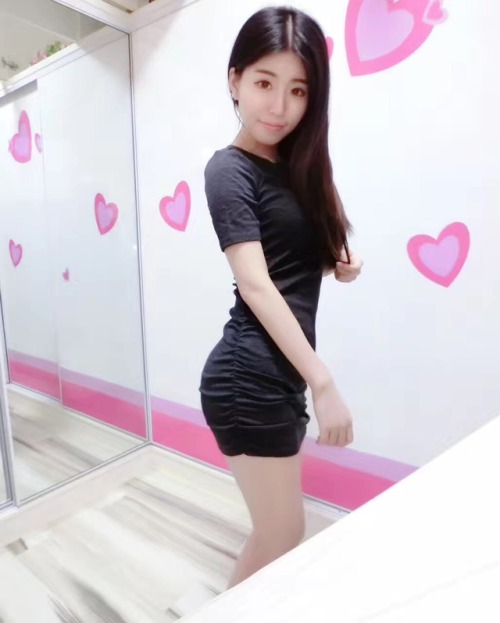 baibaioner:我是淫賤小母狗歡迎文愛交流，喜欢可以加我微信：xiaojingom  最近怎么没有粉丝了，我要粉丝呀，转载送我的视频呀。