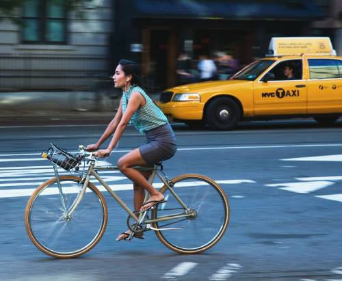 thebicycletree: Another one from the #bikenyc archive. Summer cycling in NYC… Soon! by gudphoto htt