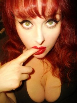 sleepy-lips:  hypnosis-slave:  mrmesmer:  I love how empty her eyes are.  You can tell that she really, really wants someone to help her think.  Mmmm so dumb and lost and horny.and lips want  Normally her photos make me want to do anything she says but