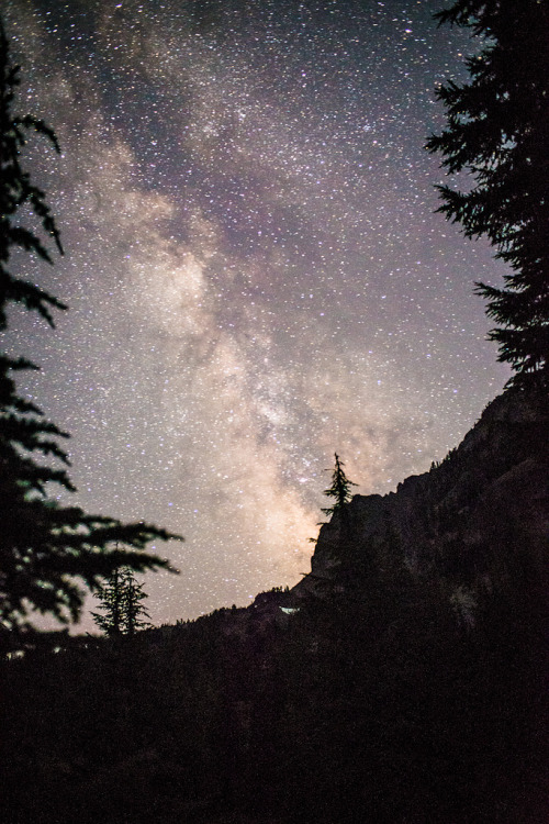 sitoutside:   BJK_2310.jpg   by  Benjamin Krause  