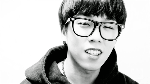 spookynamjoon:  1/∞ times Lee Taeil makes me wanna stab myself with a fork     