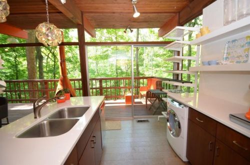 $156,100/2 br/885 sq ftCincinnati, OHbuilt in 1961