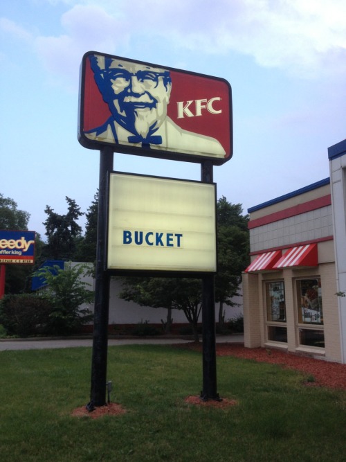 mochispaceship: kfc doesn’t even have to try anymore they’re just like come get your fuc