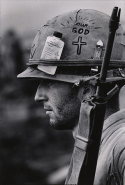 vietnamwarera:  US Marine at Con Thien, 1967