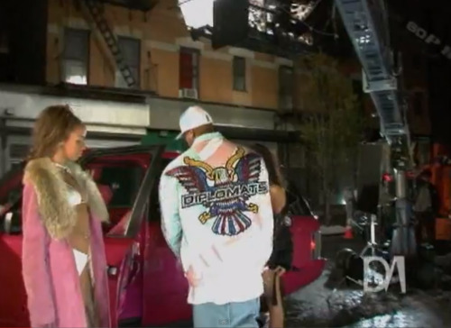 mannypakbeloud:  flamboyantblazercartel:  Flea.   pardon ma back