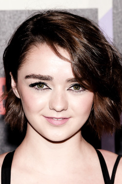 stormbornvalkyrie:  Maisie Williams attends