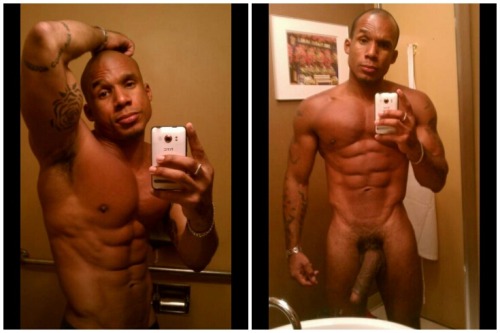 texasnycbkboi:  OMG FINE SEXY WITH A HUGE PRETTY DICK !!!!!!