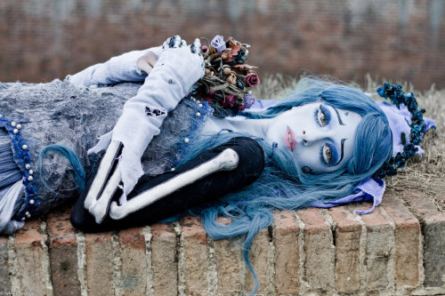cosplaygen:  LUCCA 2012Princess-ValeChan as Emily - Corpse Bride moviePhoto By Sylvain Leobon Costum