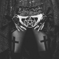 gothic-nightmares: 💀 EVERYTHING GOTH 💀