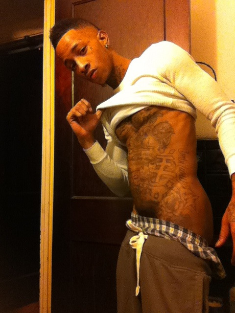 dbone27:  fuckmyassbby:  I THINK I’M IN LOVE…!! I TOTALLY LOVE  TAETHEDOUG 