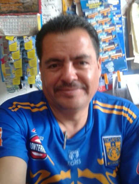 unclesonly:  sexxxkarma0613:Maduro regio cachondo Very nice 
