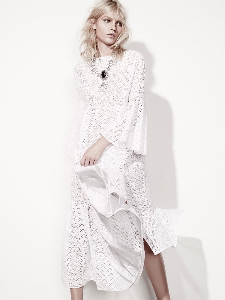 theminimarket:  Aline Weber is photographed by Nicole Heiniger for L’Officiel Brazil