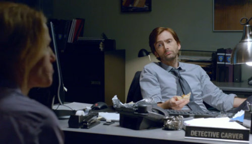 davidtennantcom: SCREENCAPS: David Tennant as Detective Emmett Carver From the latest Gracepoint tra