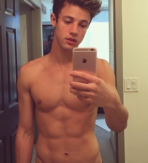 bitchsniff: Cameron Dallas | also I hit 5,000 followers thank you guys so much!!!!! |