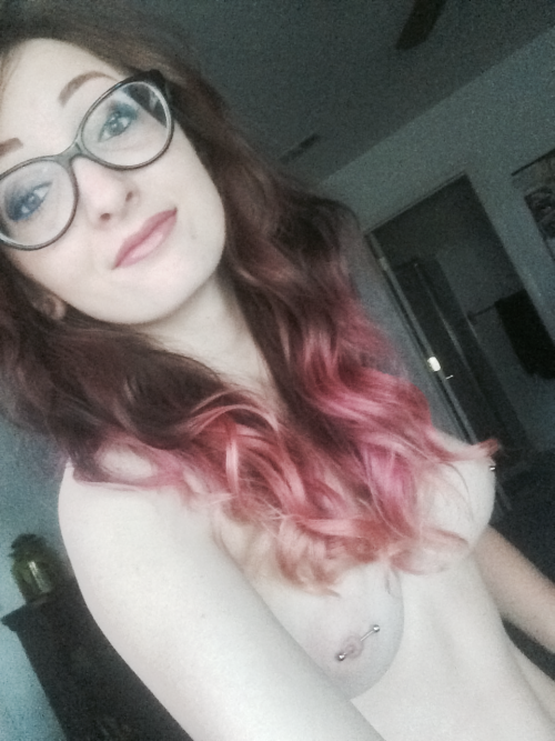 great-nips-sink-ships:  Pink hair don’t porn pictures