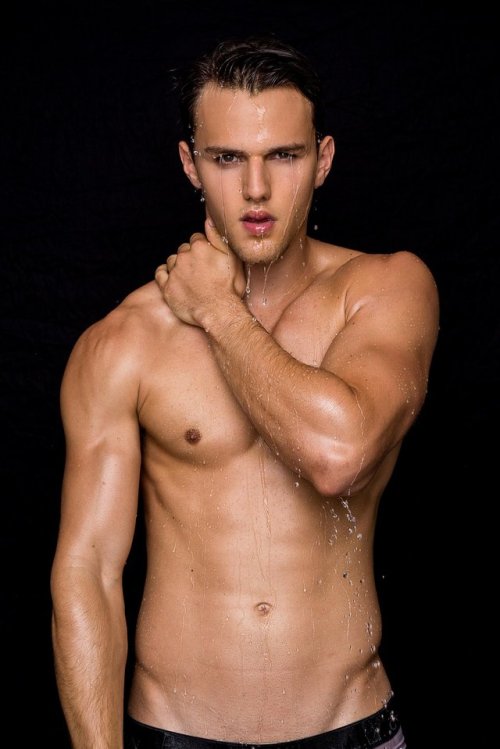 Hot Twinks and Hunks
