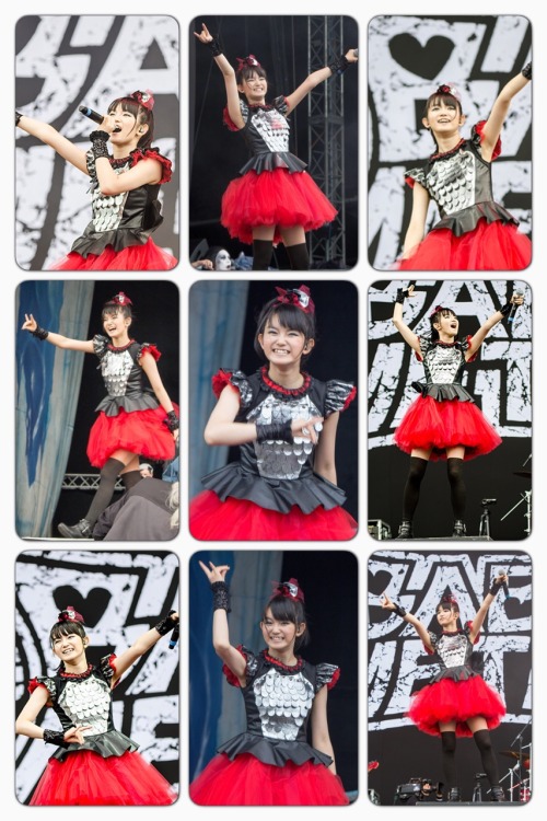 tarometal:SU-METAL at Sonisphre 2014. Her smile is so impressive.