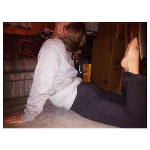 rachellec: Day 16 of November yoga challenge. I have never been able to get my toes very close to my