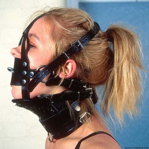 XXX dorei4ever:  Du wirst viele Knebel, Headharnesses photo