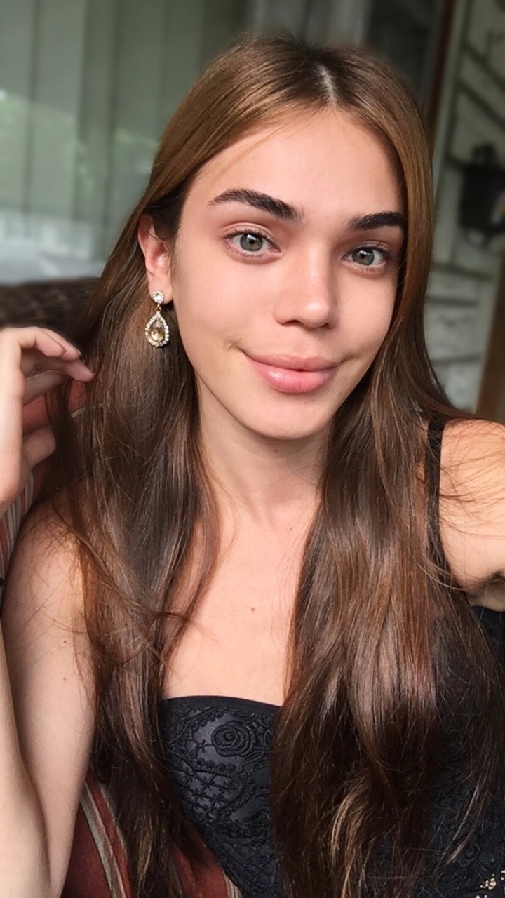 devynorozco:  Heyyyyyyy 👋🏻 😘  Reblog if you think I should keep posting