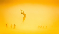 dantejohnson:       The Deserts of Burning Man by Trey Ratcliff  For the past four years, HDR photographer Trey Ratcliff has attended Burning Man and immersed himself in the culture of the annual event. Through his lens, he captures the essence of tens