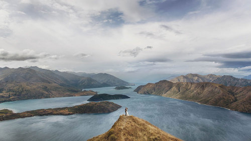 bobbycaputo:    23 Wedding Portraits in Unforgettable Landscapes Around the World  