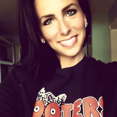 hooters girls