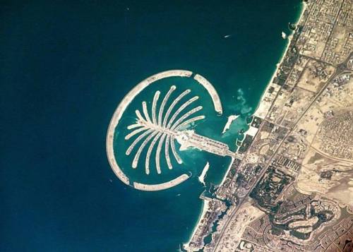 The Manmade Islands of DubaiWhat do you do if you’re the ruler of a country and want more coastline 