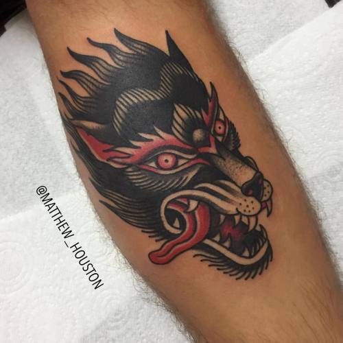 Classic wolf on Ayden today made @sevendoorstattoo #wolf #classic #traditionaltattoo (at Seven Doors