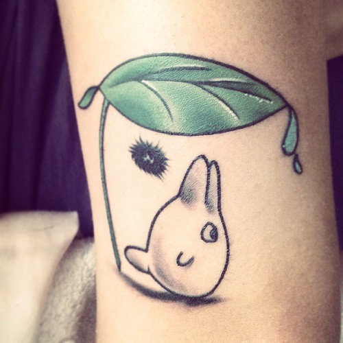 fuckyeahtattoos:  This is my chibi totoro from my neighbor totoro done by Chad at