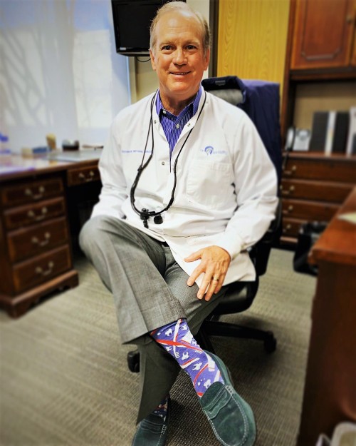 destin-friends:  DOC GOT CUTE W SOCKS &amp; LOAFERS…..BUT THAT SMILE….MAGIC!