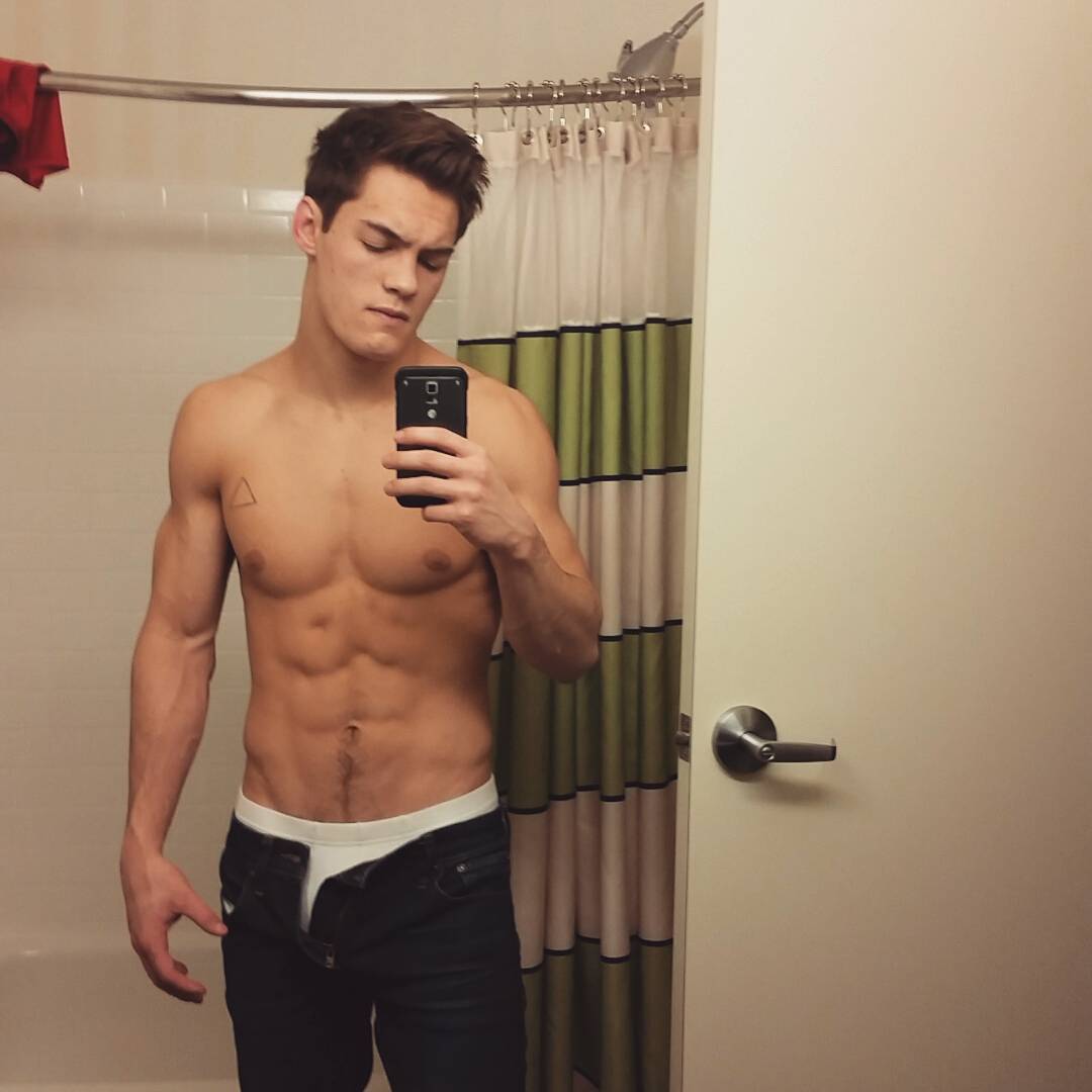 boysandmodelsblog:  Hot Dylan !More boys &amp; models: http://boysandmodelsblog.tumblr.com