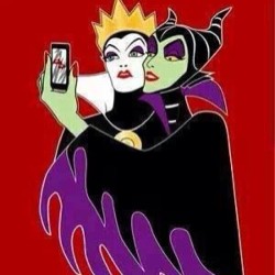 Selfie!!! #Disney #Maleficent #Snowwhite