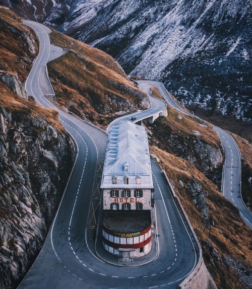 Hotel Belvédère is an abandoned hotel in the Furka Pass of the Swiss Alps. Once the perfect spot for