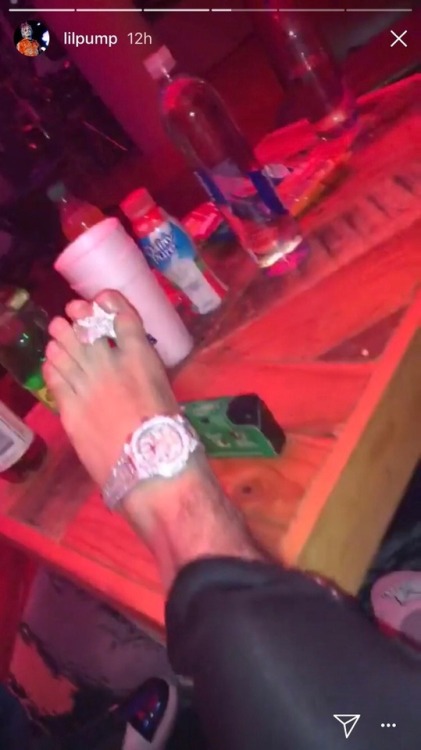 barefootnfamous:  Lil Pump