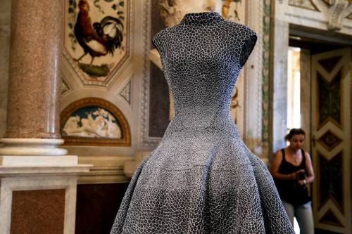 terriserafio: Couture/Sculpture: Azzedine Alaïa in the History of Fashion Part 1