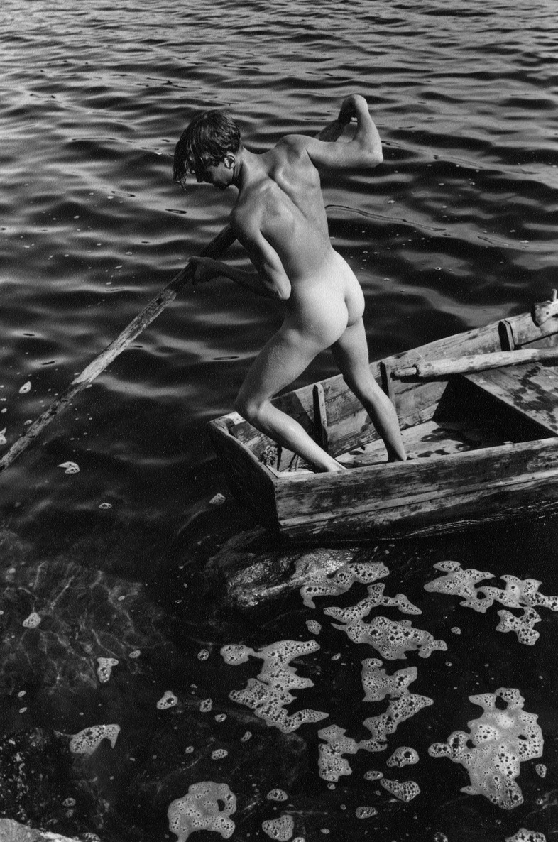 taidstone-blog: boy on a boat, Sweden 1941