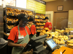 notfuckingcishet:  goodstuffhappenedtoday:  Panera Cares Lets Customers Set The Price  Panera Bread, the nationwide restaurant chain, has opened a new “pay-what-you-can” cafe in downtown Boston, called Panera Cares. The concept is simple: diners pay